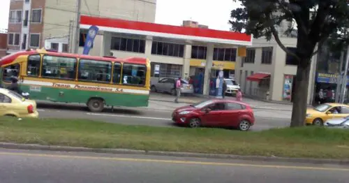 ESTACION DE SERVICIO ESSO CARRERA 7 CON 121 ESTACION DE SERVICIO ESSO CARRERA 7 CON 121